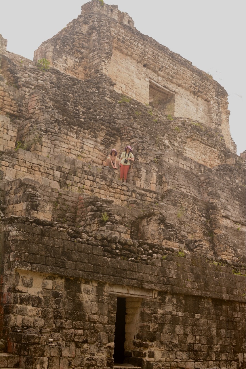 E and G on a pyramid at Becán
